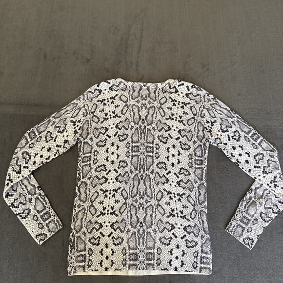 Equipment Sweater Snakeprint Sweater Medium Gray White Long Sleeve 100% Cashmere - Picture 7 of 7